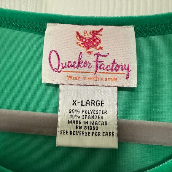 Quaker Factory Women's Green Velvet Embellished Top Size XL - Picture 6 of 10